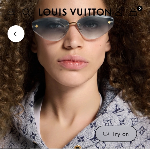 LOUIS VUITTON Designer  SOLD OUT Style... !Sunglasses!!!✨️💥👍🩵 - Picture 6 of 9